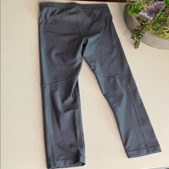 Under Armour Grey Metallic compression legging pants small - Picture 5 of 6